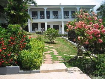 Paradise Brandon Hill Guest House Montego Bay Dış mekan fotoğraf
